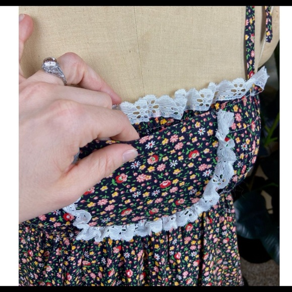 SOLD on Mercari 🌸VINTAGE 70s Long Maxi Floral Country Dress Ruffles Summer - Picture 6 of 6